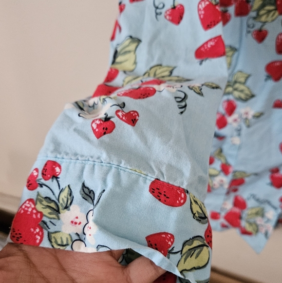 Nick & Nora Pajama Top Strawberry Hearts Kisses - Picture 3 of 5